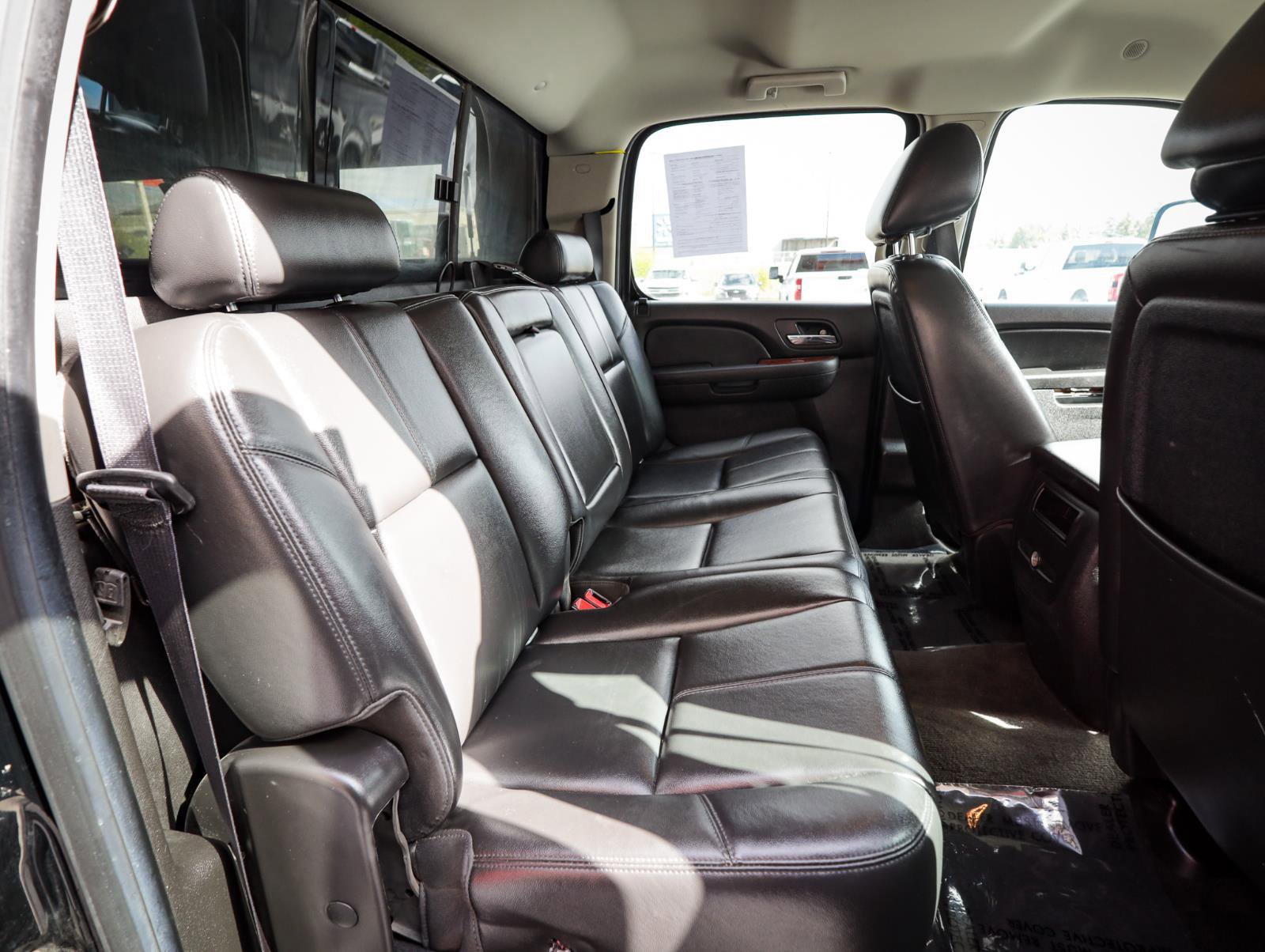 Used 2012 GMC Sierra 2500 SLT w/ SLT Convenience Package AWD/4WD image 28