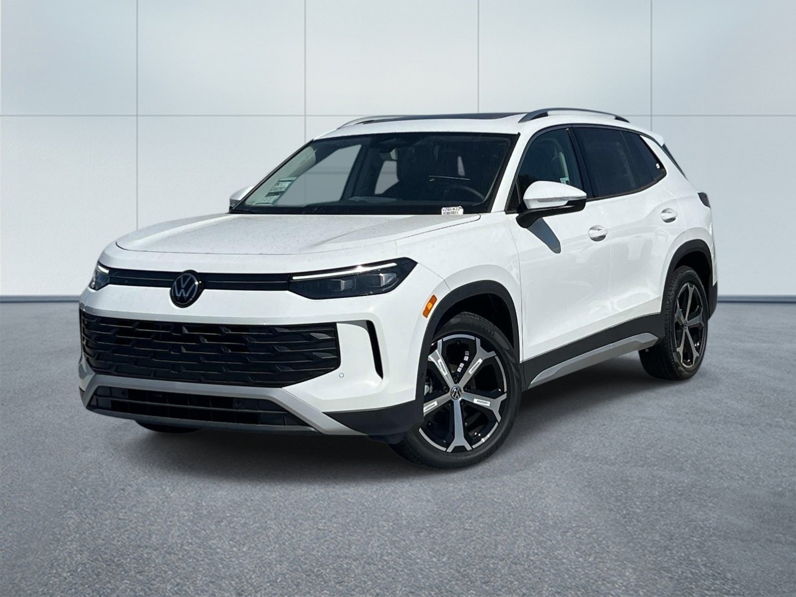 New 2026 Volkswagen Tiguan SE