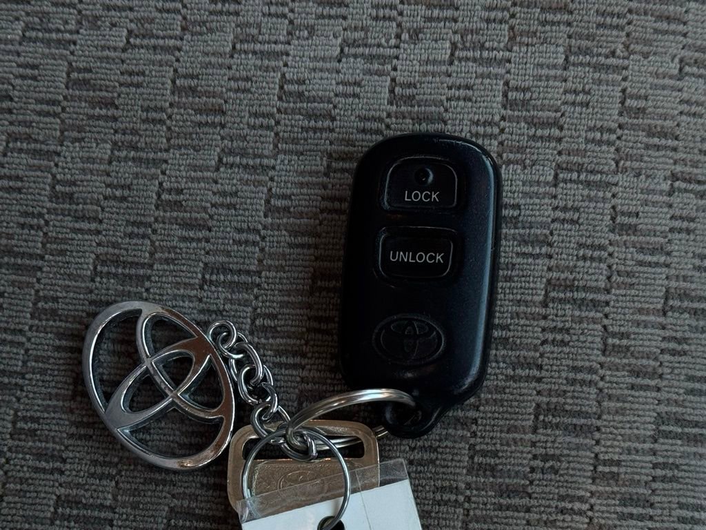 Used 2006 Toyota Tundra SR5 image 31