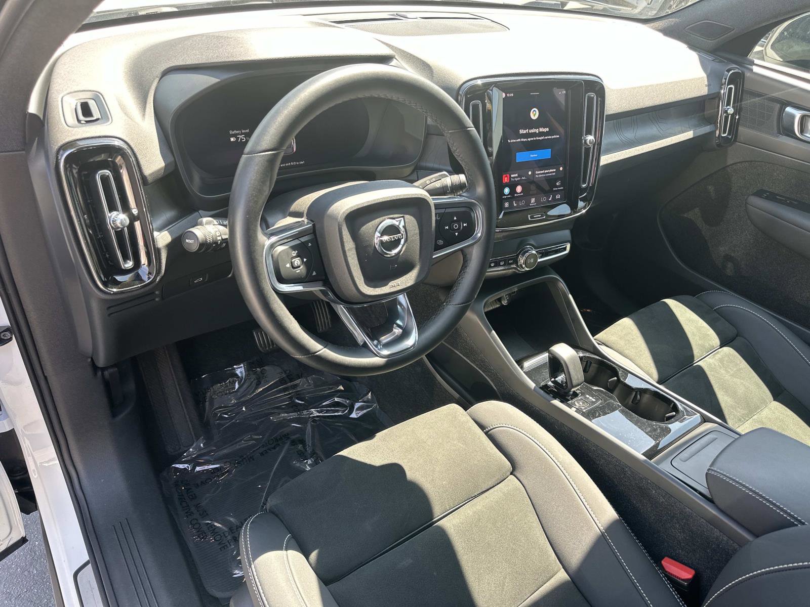 Certified 2023 Volvo C40 P8 Recharge Plus AWD/4WD image 9