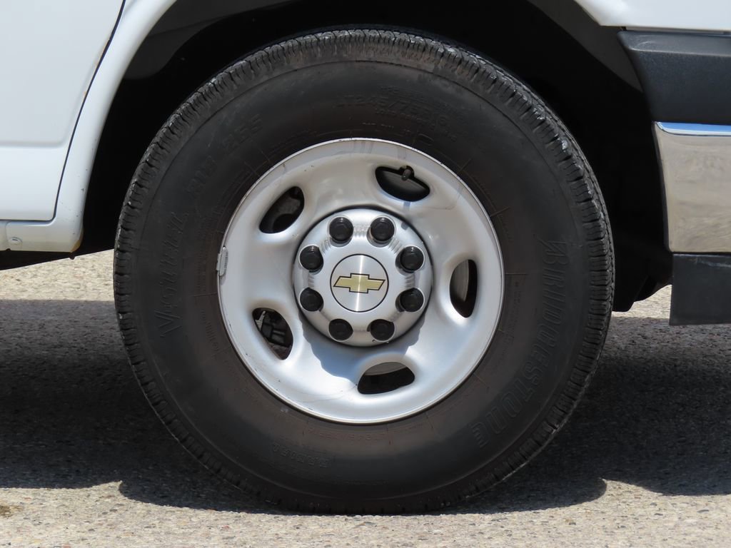 Used 2025 Chevrolet Express 3500 w/ Power Convenience Package RWD image 10