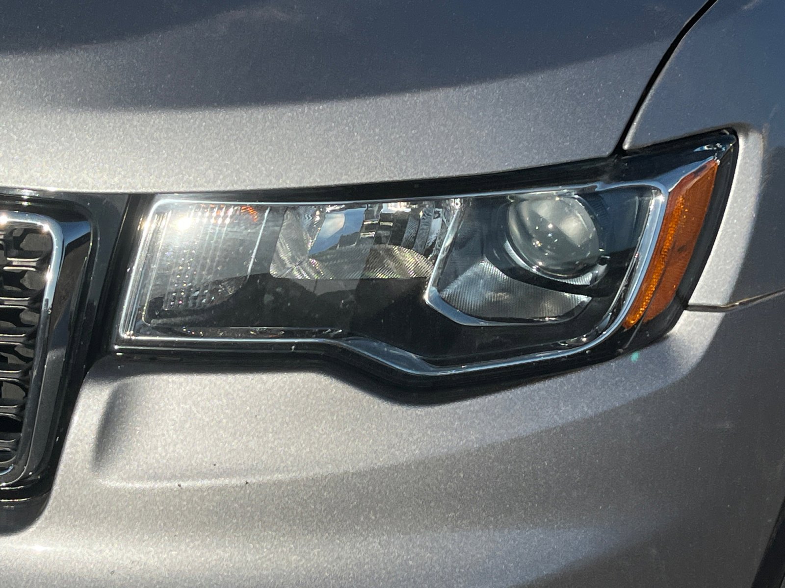 Used 2019 Jeep Grand Cherokee Limited w/ Trailer Tow Group IV image 9