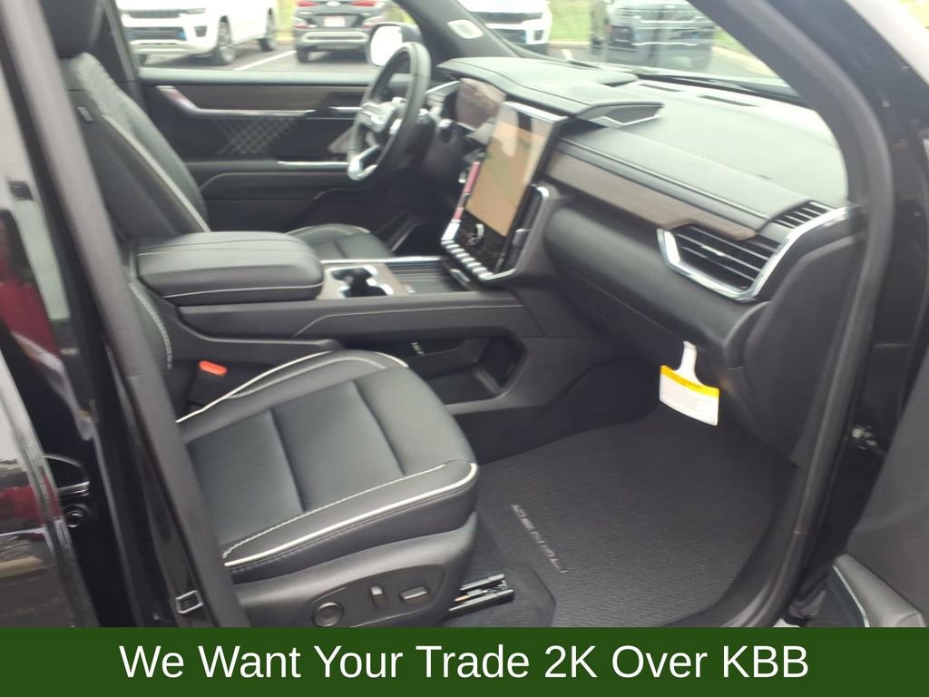 Used 2025 GMC Acadia Denali w/ Super Cruise Package image 31