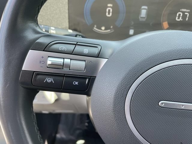 Used 2025 Hyundai Kona SEL AWD/4WD image 35
