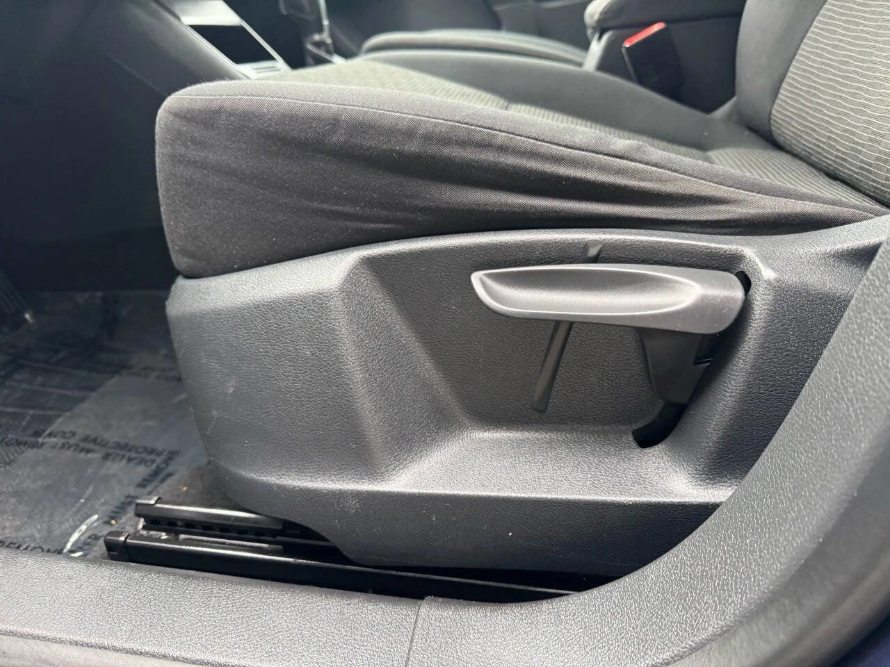 Used 2013 Volkswagen Tiguan S image 24