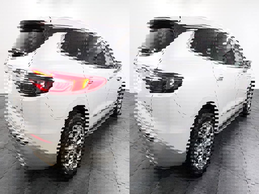 Used 2018 Buick Enclave Avenir w/ Avenir Technology Package image 6