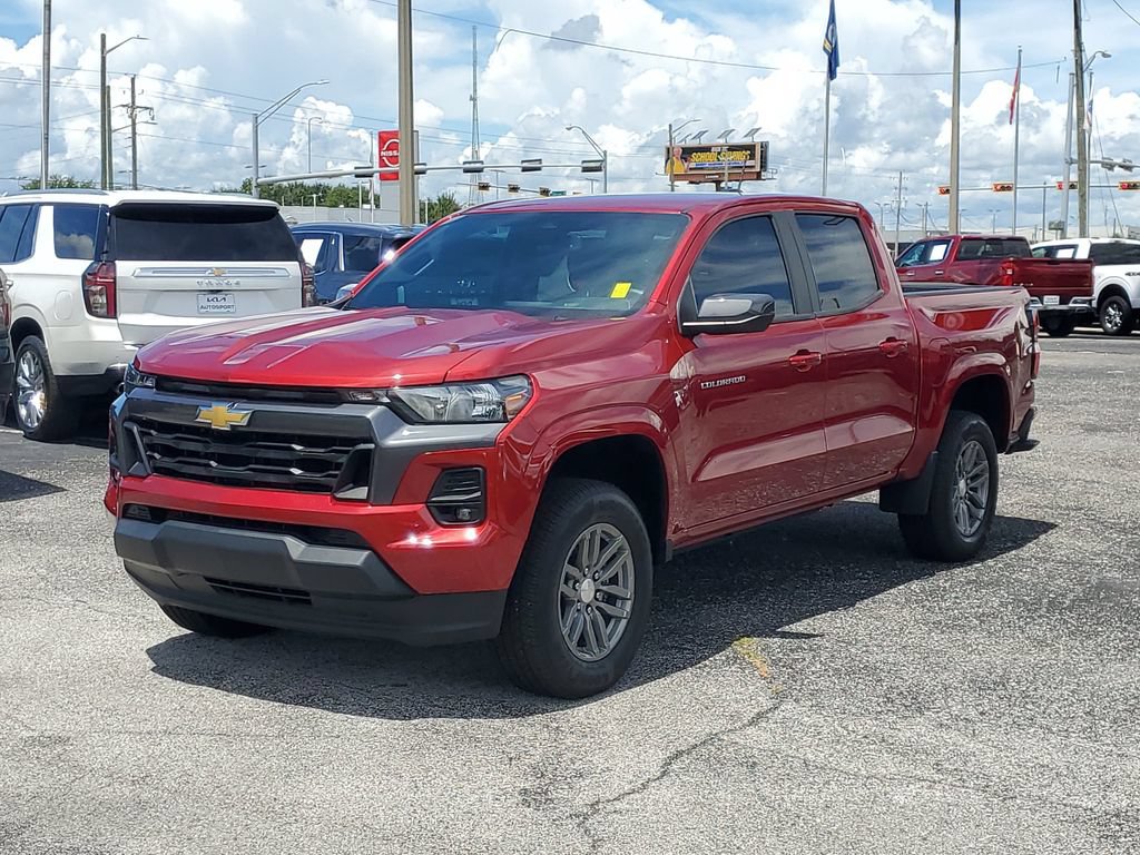 Used 2024 Chevrolet Colorado LT w/ LT Convenience Package II RWD image 2