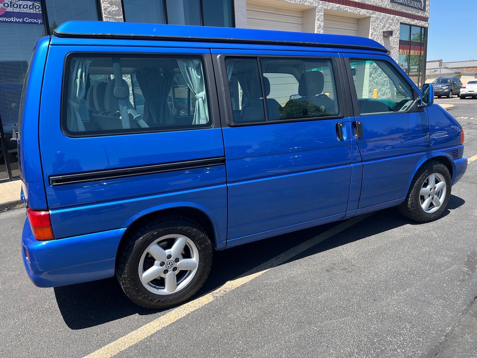 Used 2003 Volkswagen Eurovan MV FWD image 10