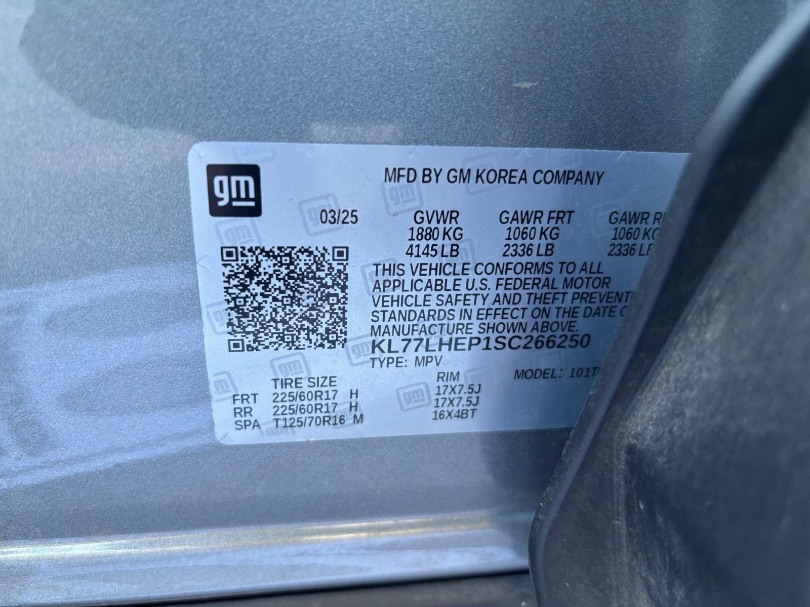 Used 2025 Chevrolet Trax LT w/ LT Convenience Package FWD image 27