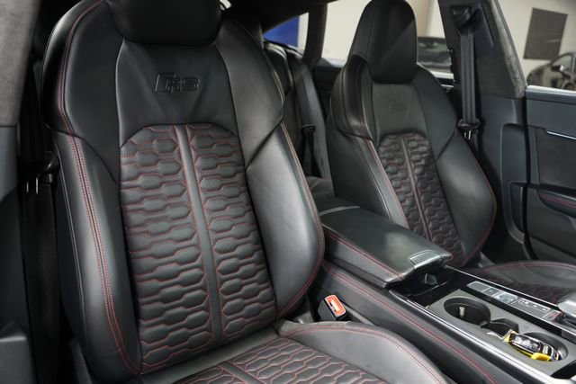 Used 2021 Audi RS 7 Sportback w/ Carbon Optic Package AWD/4WD image 27