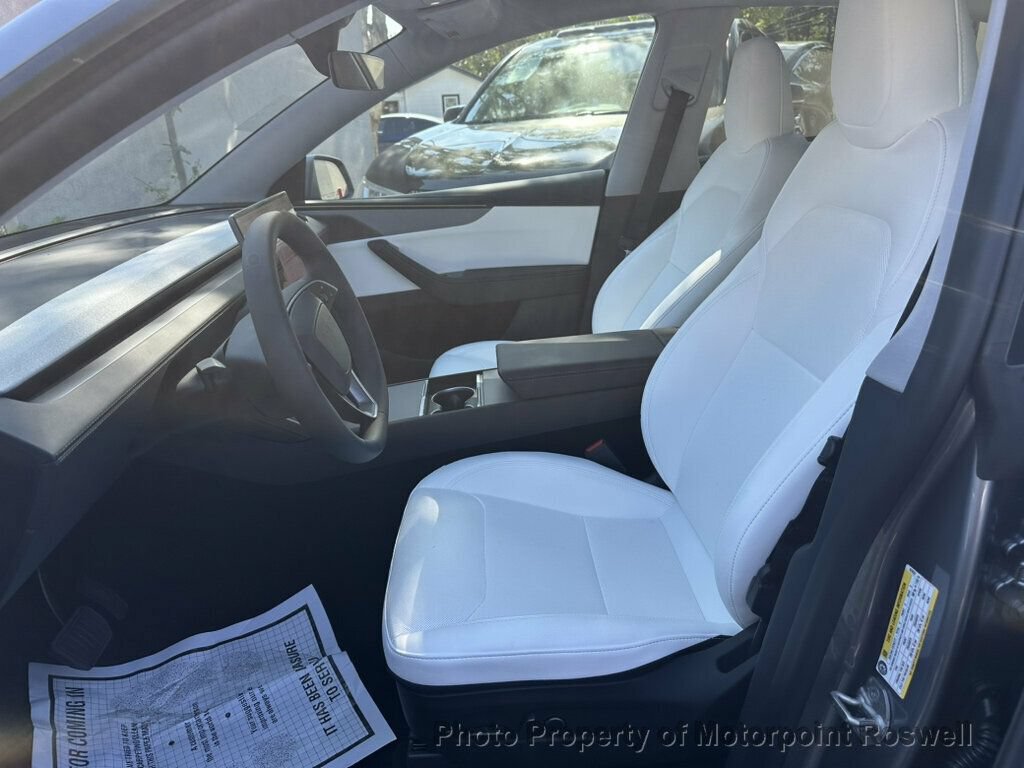 Used 2026 Tesla Model Y Long Range RWD image 23