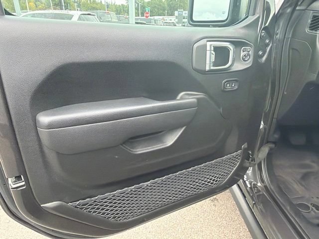 Used 2024 Jeep Wrangler Unlimited Sport AWD/4WD image 17