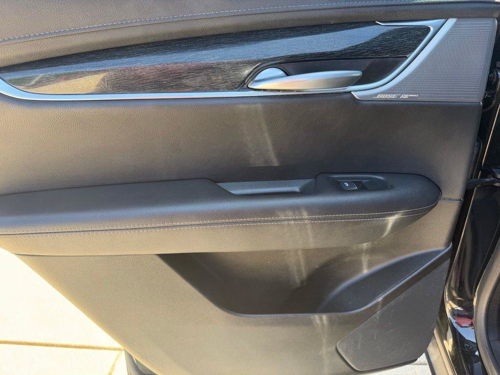 Used 2023 Cadillac XT5 Premium Luxury FWD image 12
