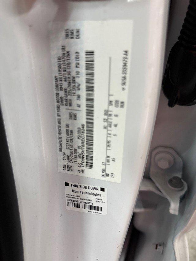 Used 2024 Ford F550 4x4 Crew Cab Super Duty image 46