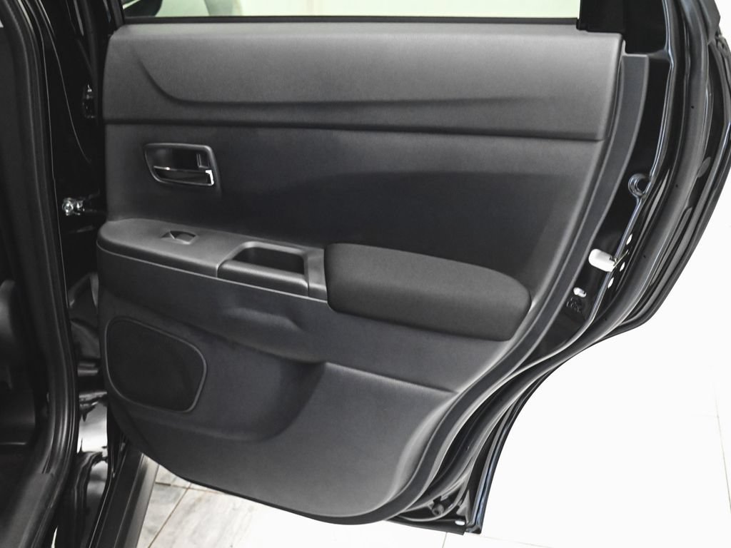 Used 2026 Mitsubishi Outlander Sport ES AWD/4WD image 12
