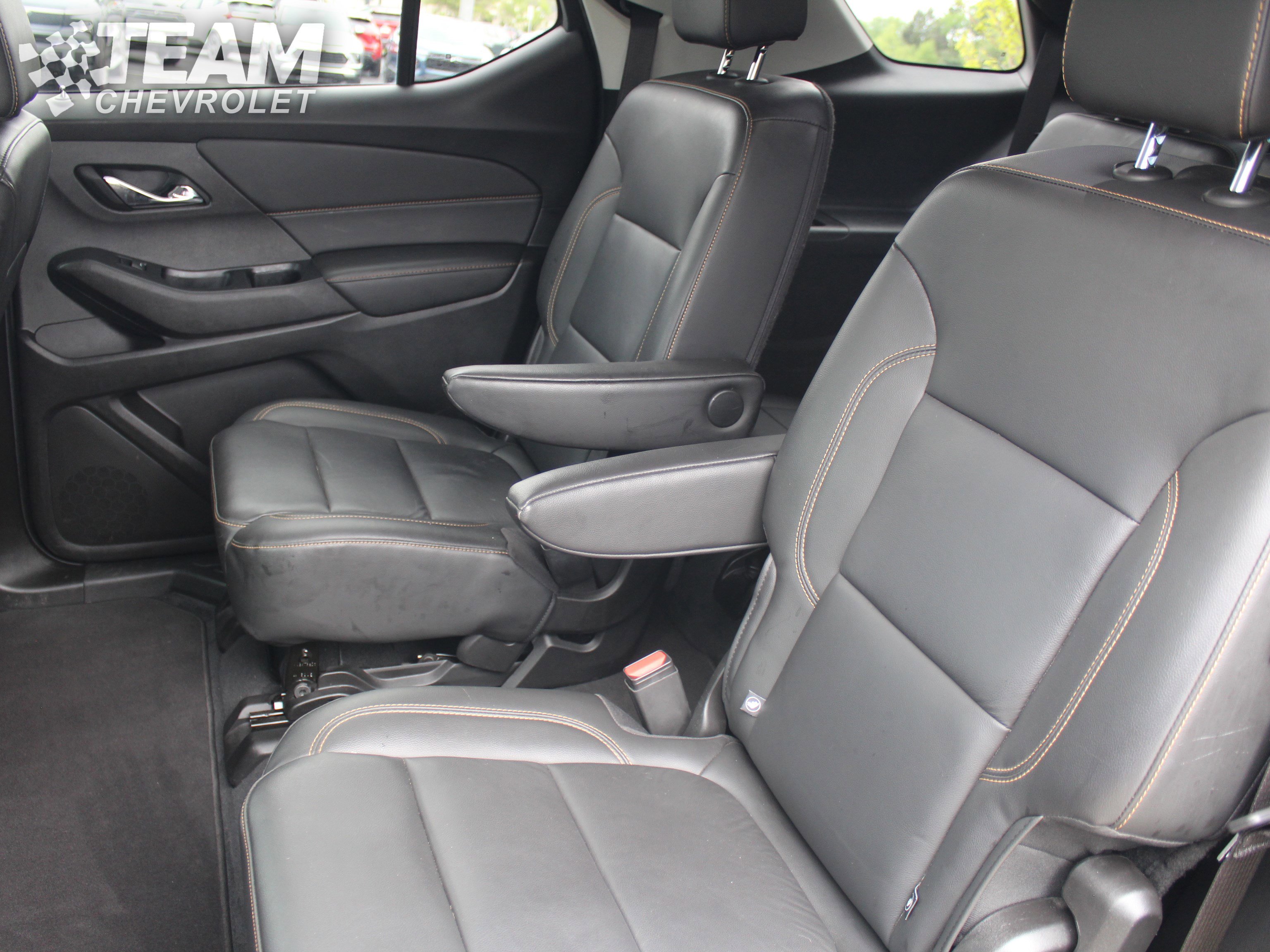 Used 2021 Chevrolet Traverse RS FWD image 21