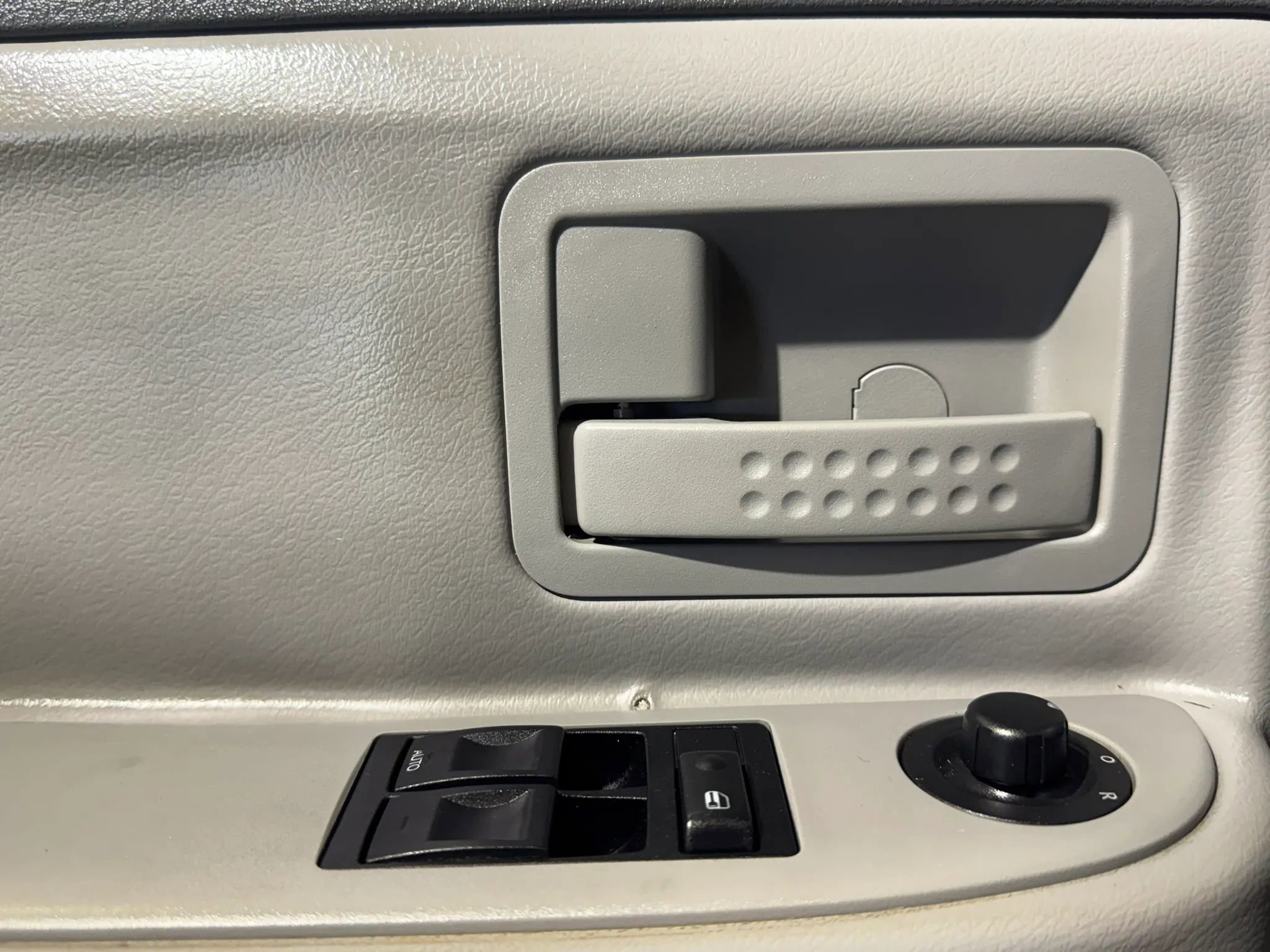 Used 2005 Dodge Dakota SLT image 9