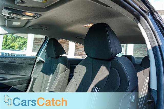 Used 2023 Hyundai Elantra SEL FWD image 21