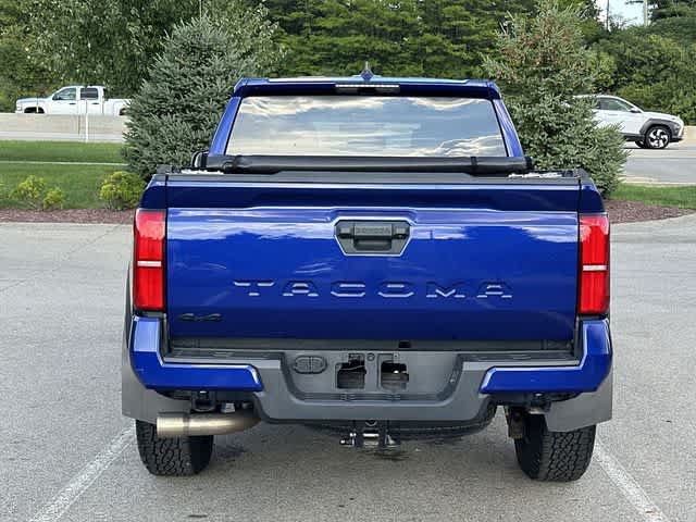 Used 2024 Toyota Tacoma TRD Off-Road AWD/4WD image 4