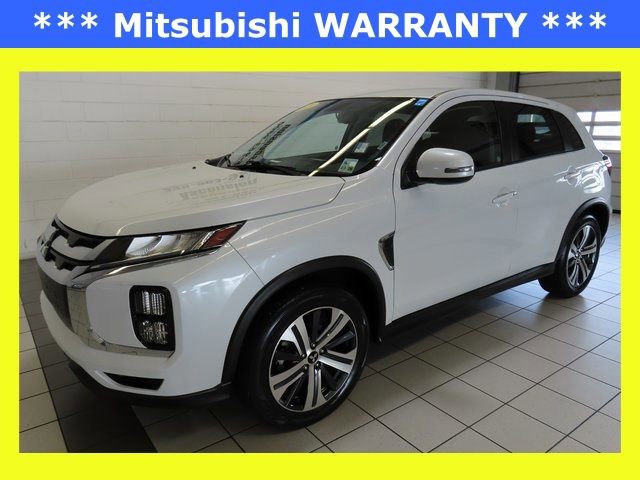 Used 2023 Mitsubishi Outlander Sport SE image 1