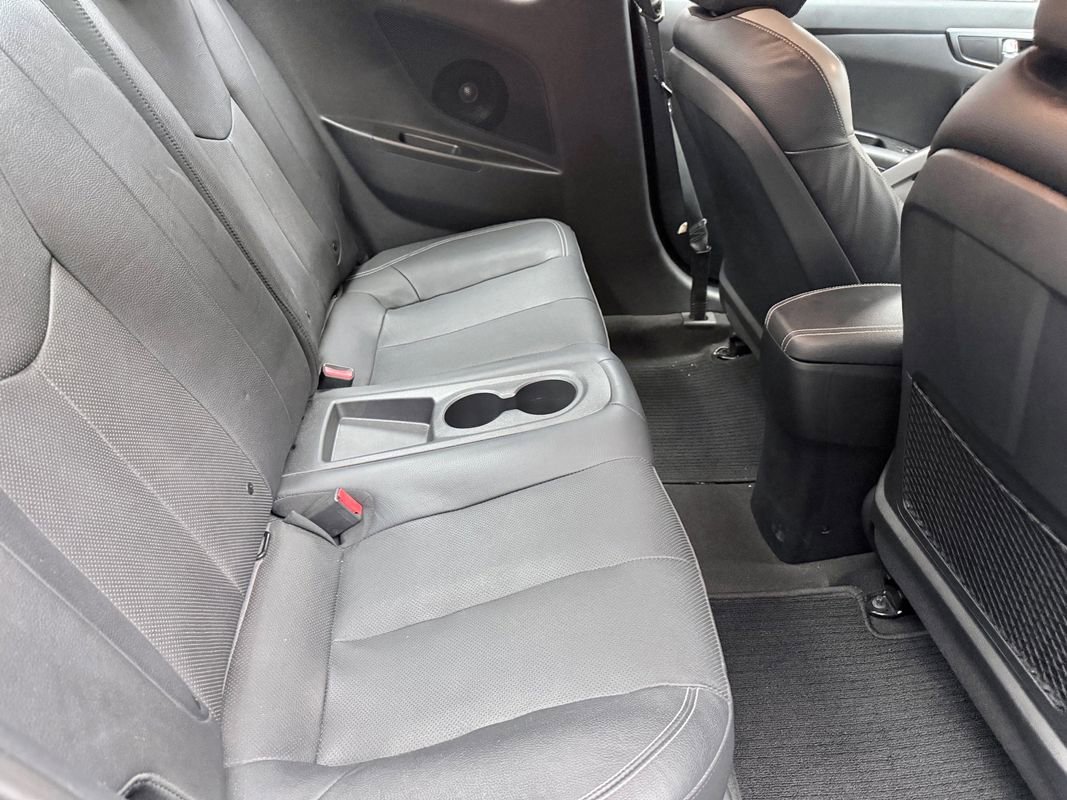 Used 2016 Hyundai Veloster Turbo image 14