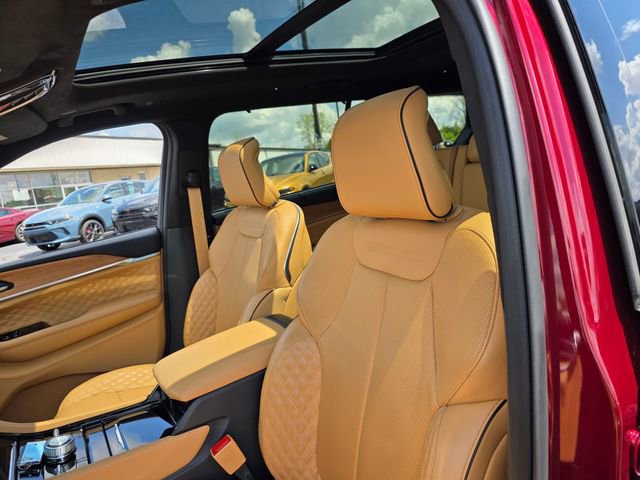 Used 2024 Jeep Grand Cherokee L Summit AWD/4WD image 20