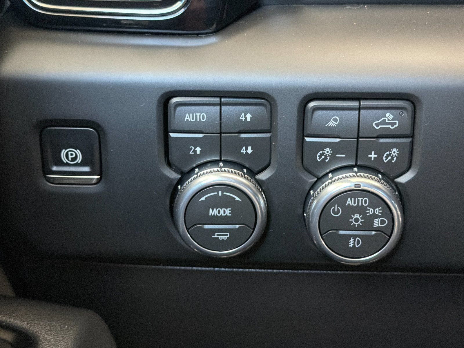 Used 2026 GMC Sierra 1500 AT4 AWD/4WD image 33