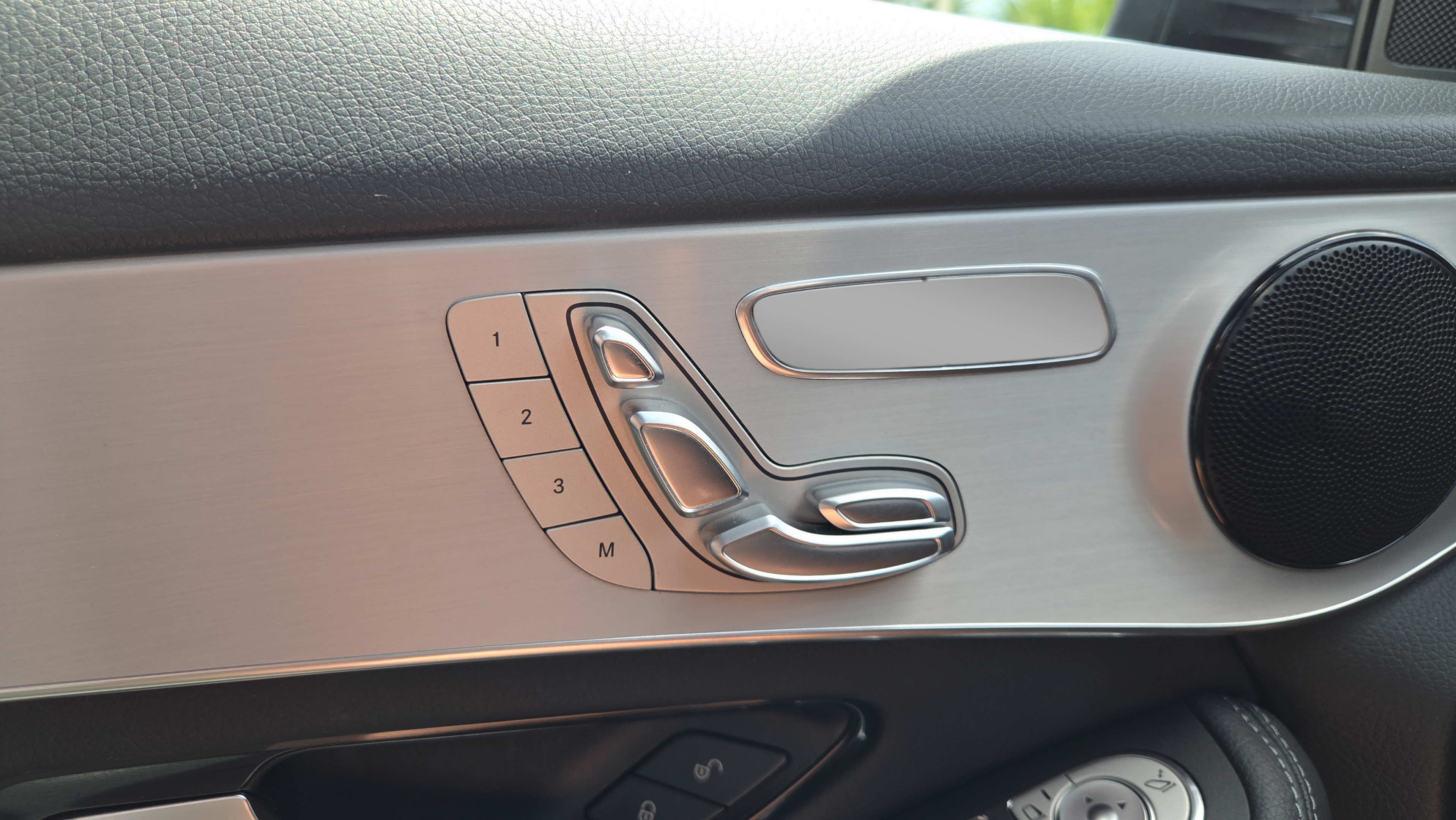 Used 2022 Mercedes-Benz GLC 300 image 18