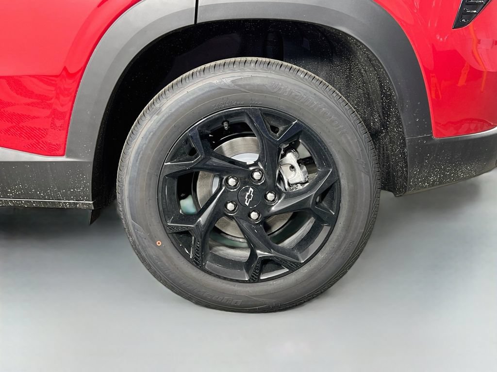 New 2026 Chevrolet Trax LT w/ Driver Confidence Package FWD image 29