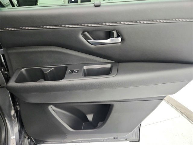 Used 2023 Nissan Pathfinder Platinum w/ Lighting Package (N93) image 54