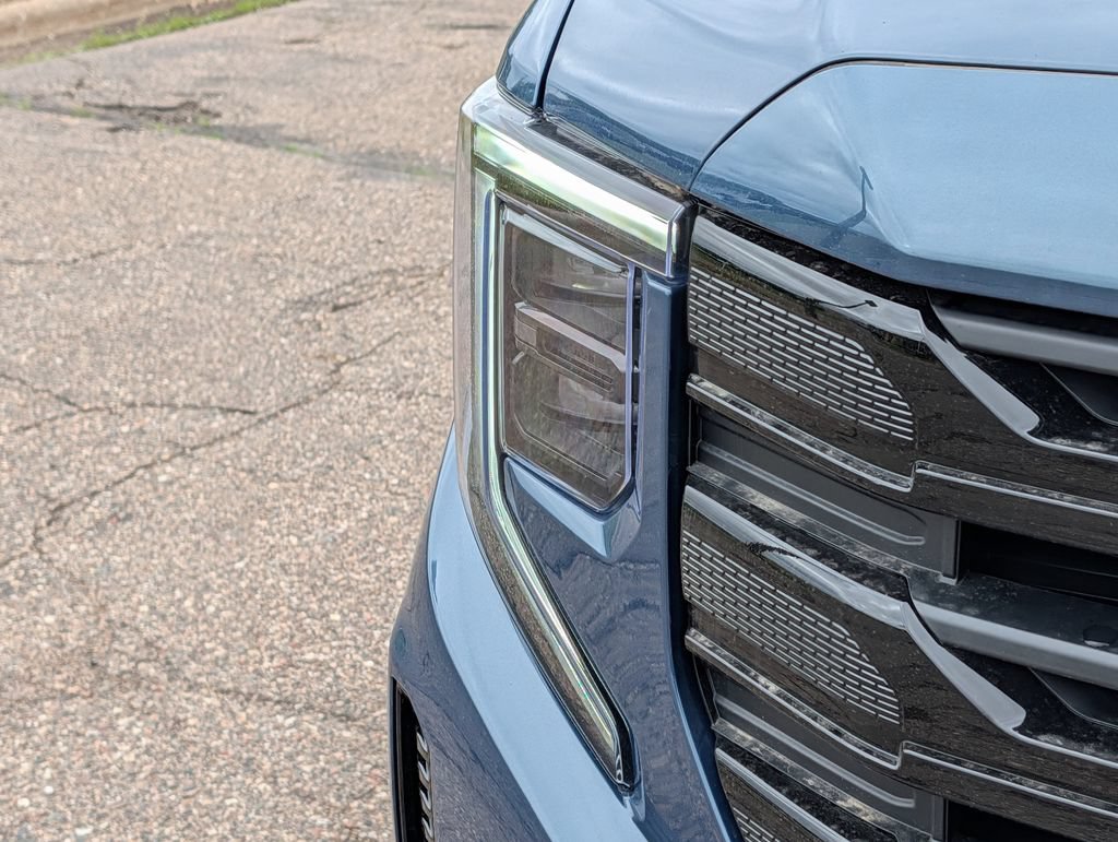 New 2026 GMC Sierra 1500 Elevation w/ Elevation Premium Package AWD/4WD image 4