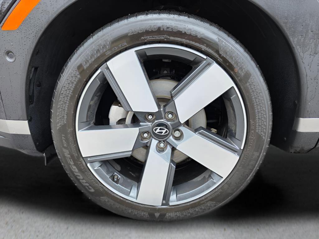 Used 2024 Hyundai Santa Fe Limited image 11