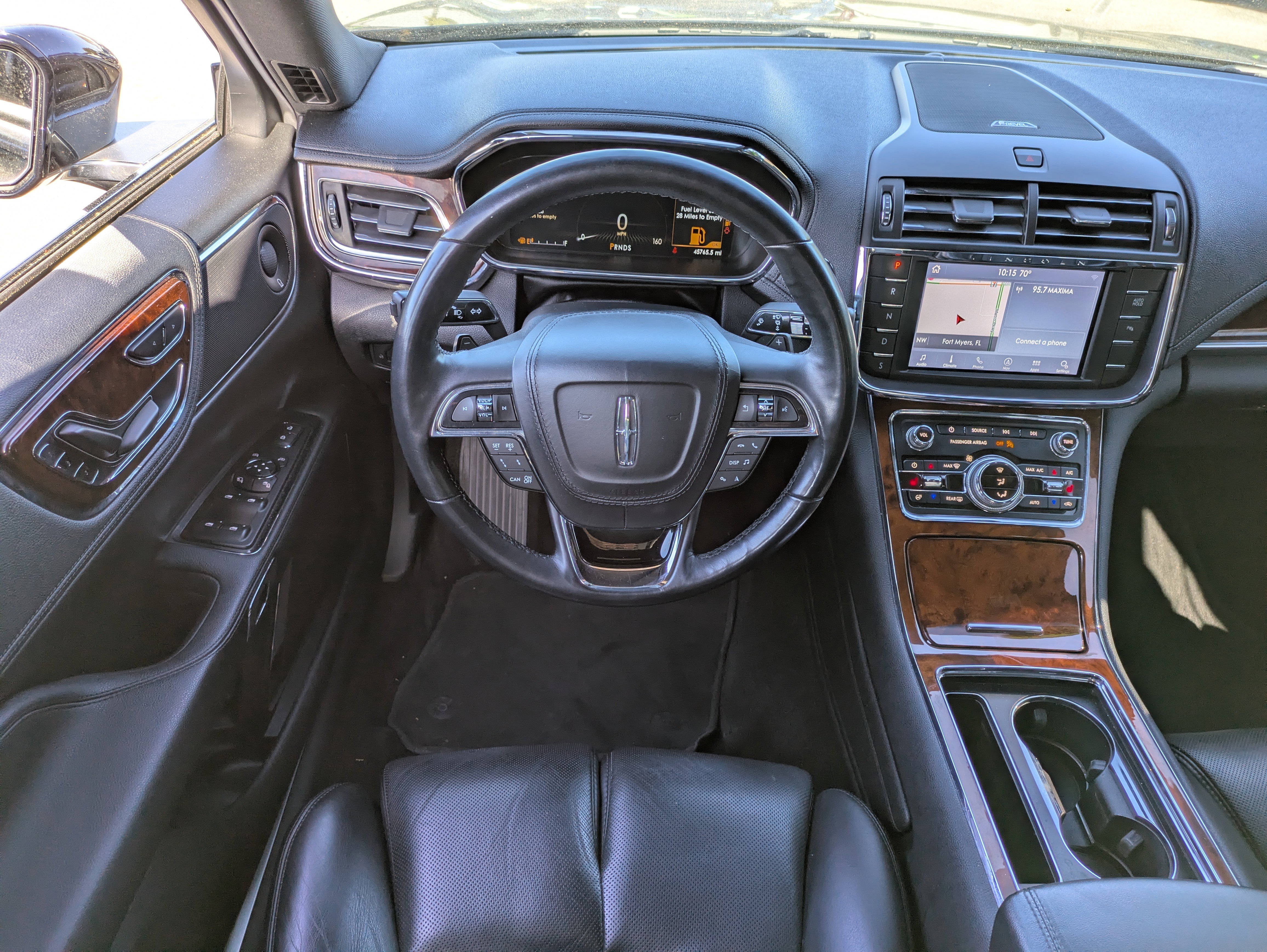 Used 2020 Lincoln Continental AWD w/ Premium Package image 16