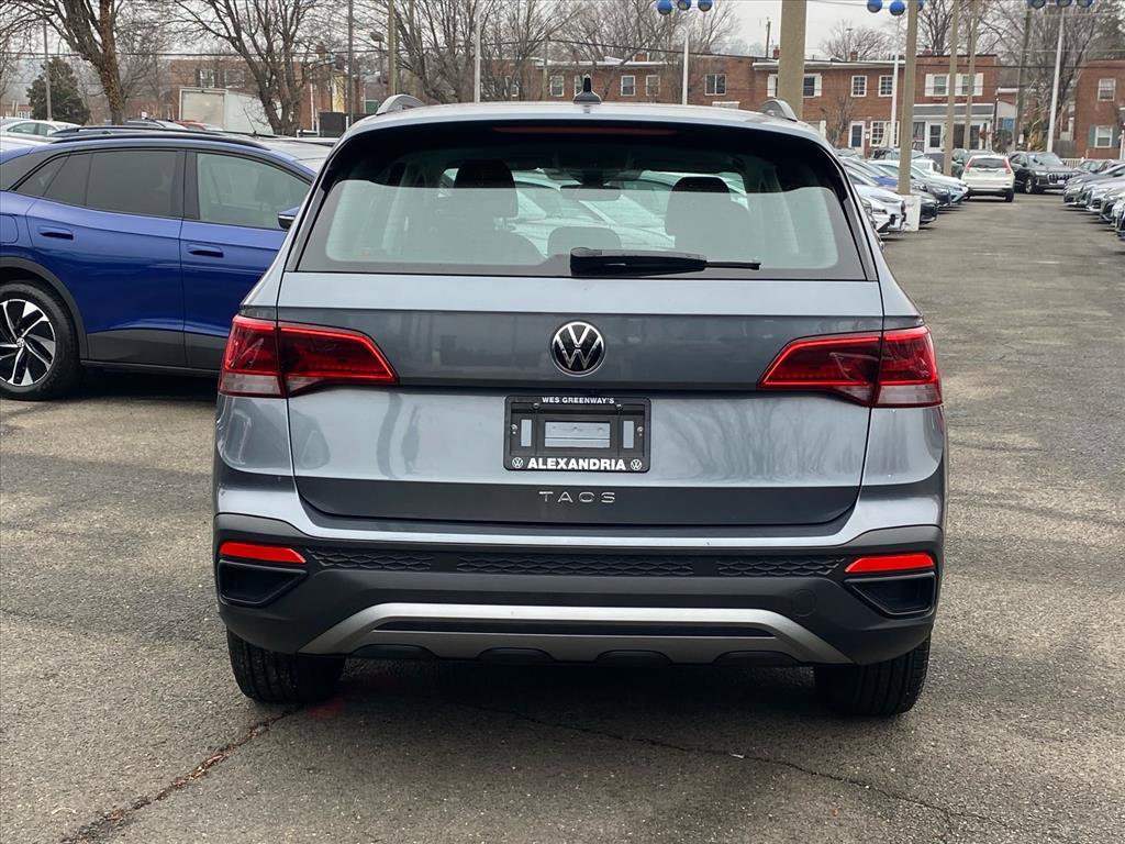 Certified 2024 Volkswagen Taos S image 3