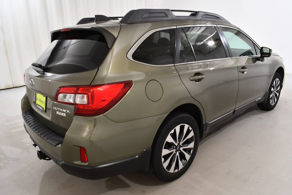 Used 2017 Subaru Outback 2.5i Limited w/ Popular Package #5 AWD/4WD image 11