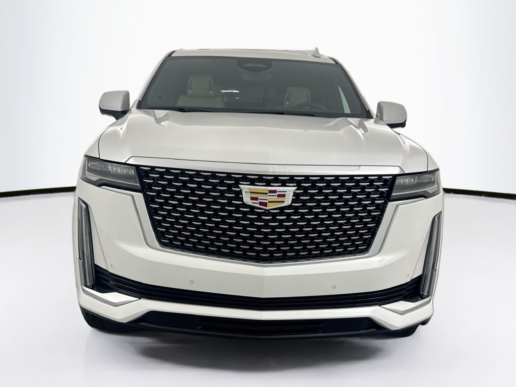 Used 2024 Cadillac Escalade ESV Premium Luxury AWD/4WD image 2