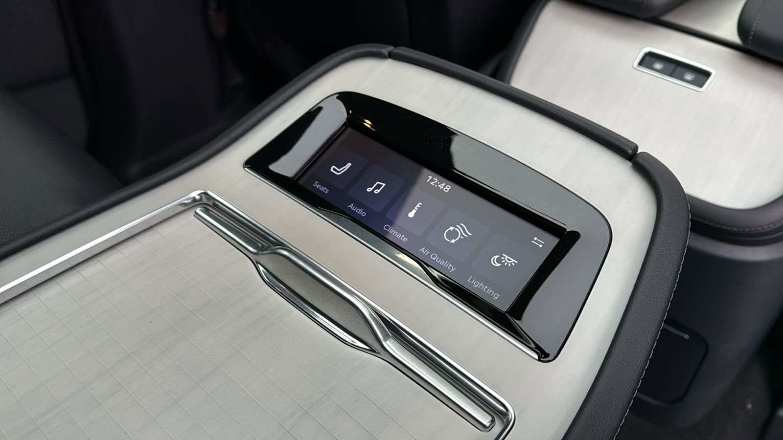 New 2025 Lincoln Navigator L Reserve w/ Jet Appearance Package image 13