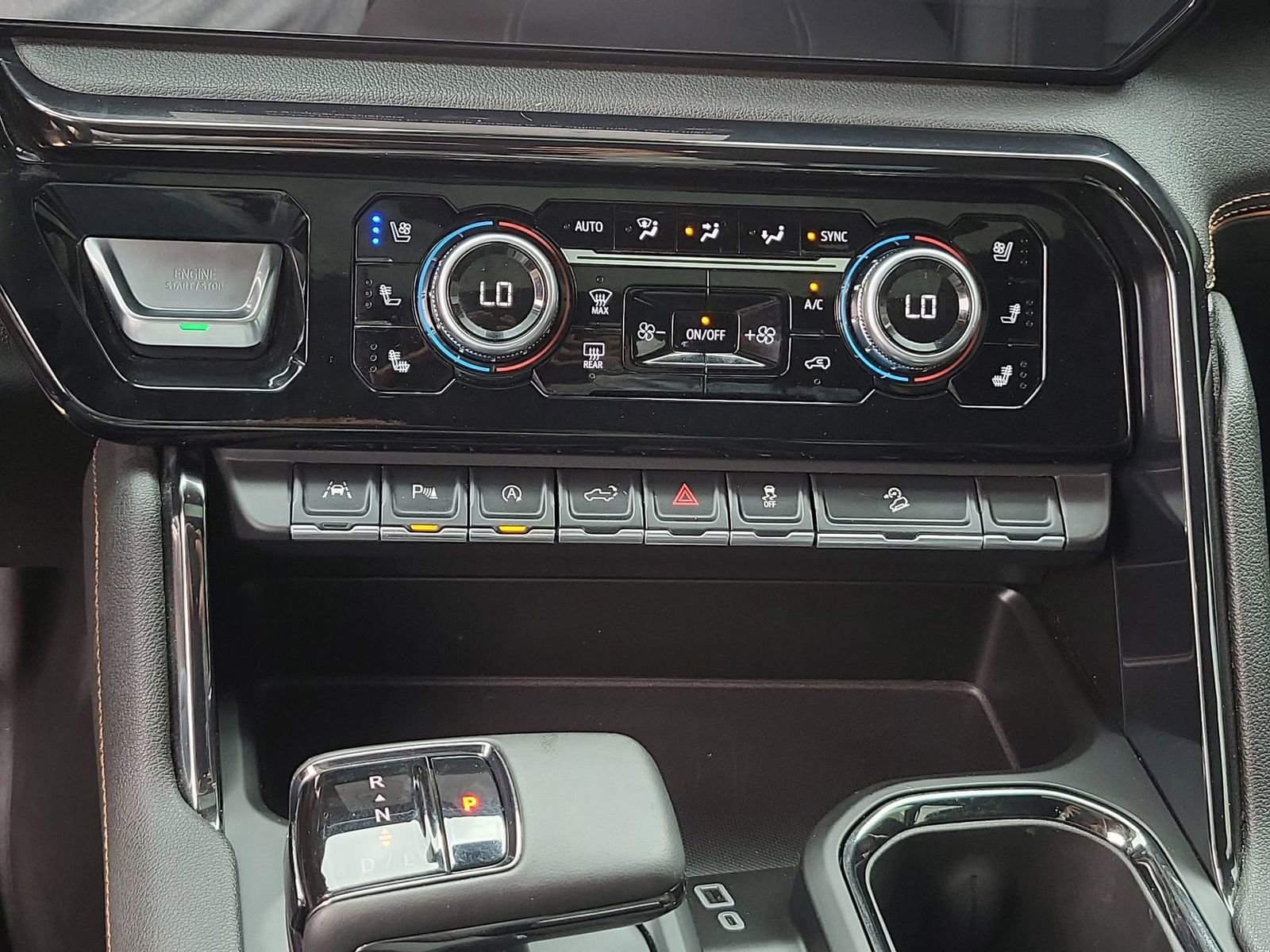 Certified 2024 GMC Sierra 1500 AT4 w/ Technology Package image 36