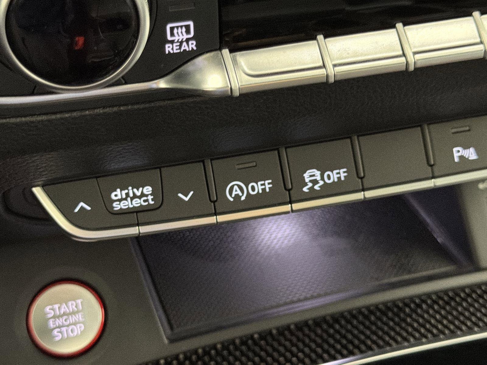 Used 2024 Audi SQ5 Premium Plus w/ Premium Plus Package image 18