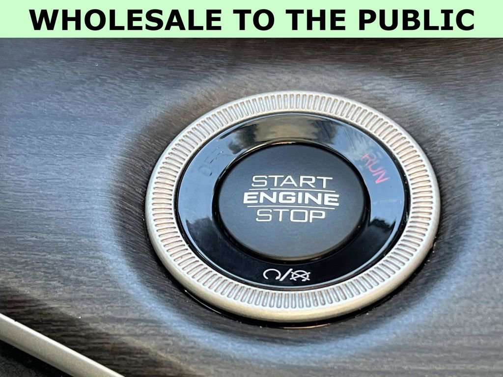 Used 2022 Jeep Grand Cherokee Limited image 25