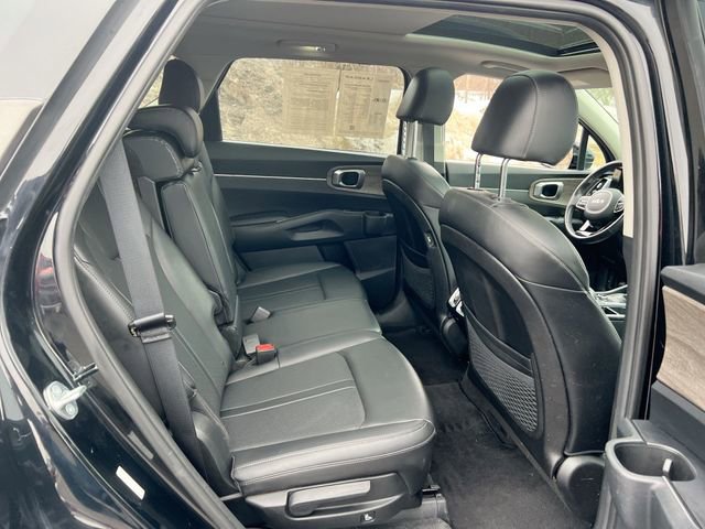 Used 2023 Kia Sorento S w/ Panoramic Sunroof Package image 27