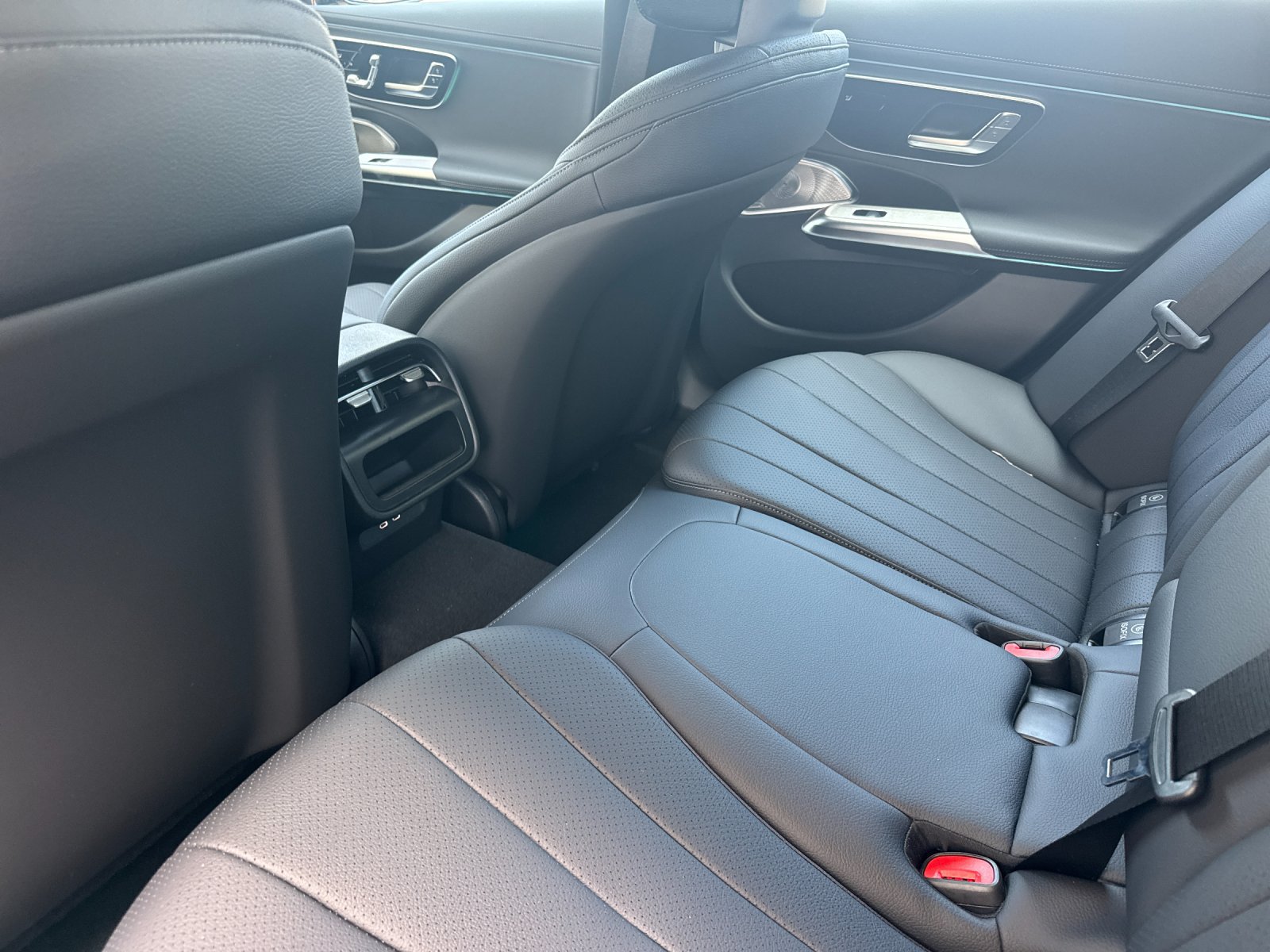 New 2027 Mercedes-Benz E 350 Sedan image 12