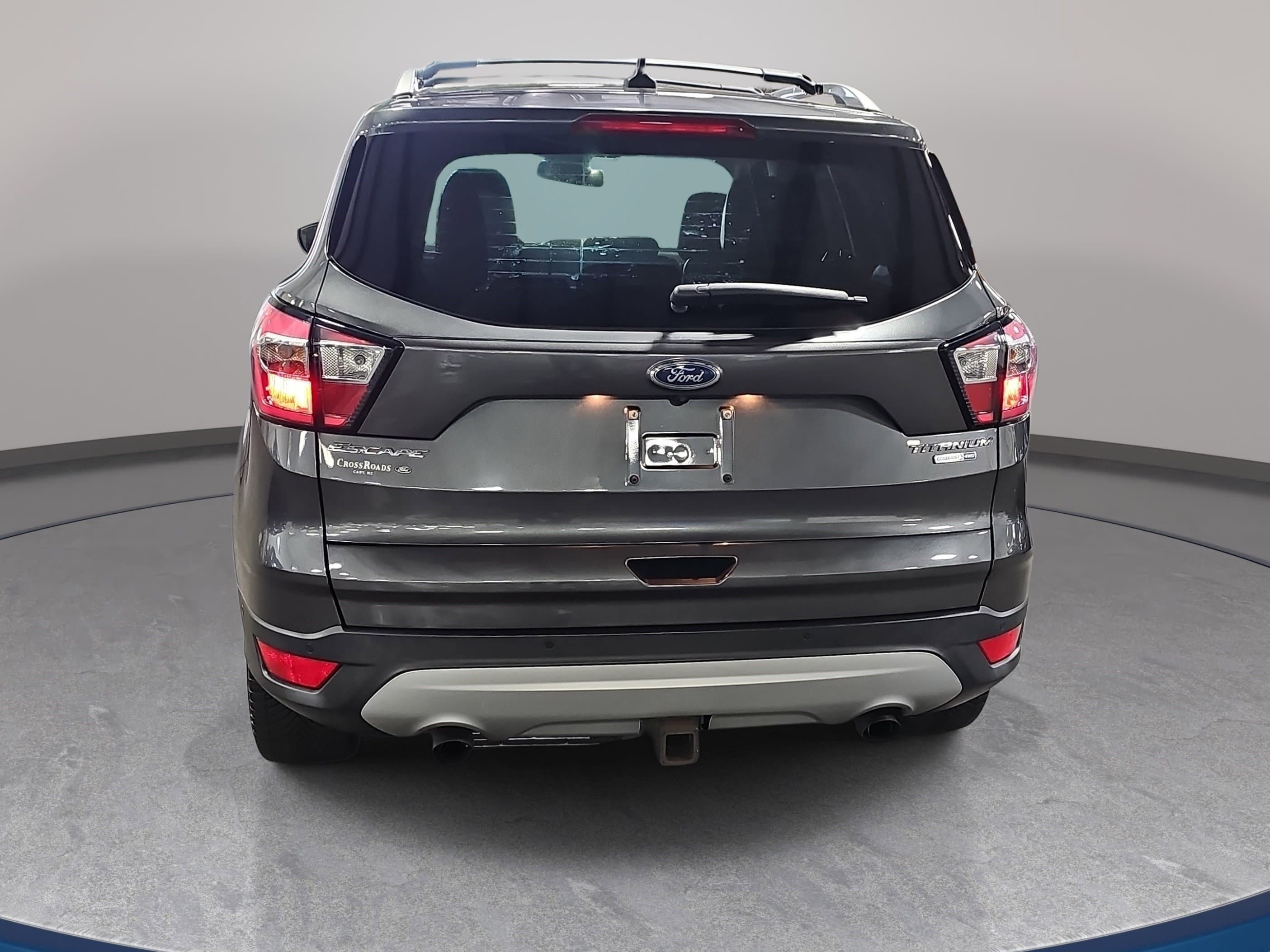 Used 2018 Ford Escape Titanium w/ Ford Safe & Smart Package AWD/4WD image 6