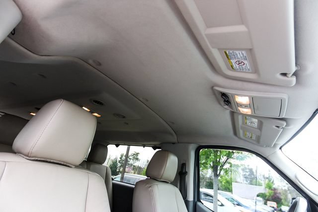 Used 2016 Nissan NV 3500 SL RWD image 38