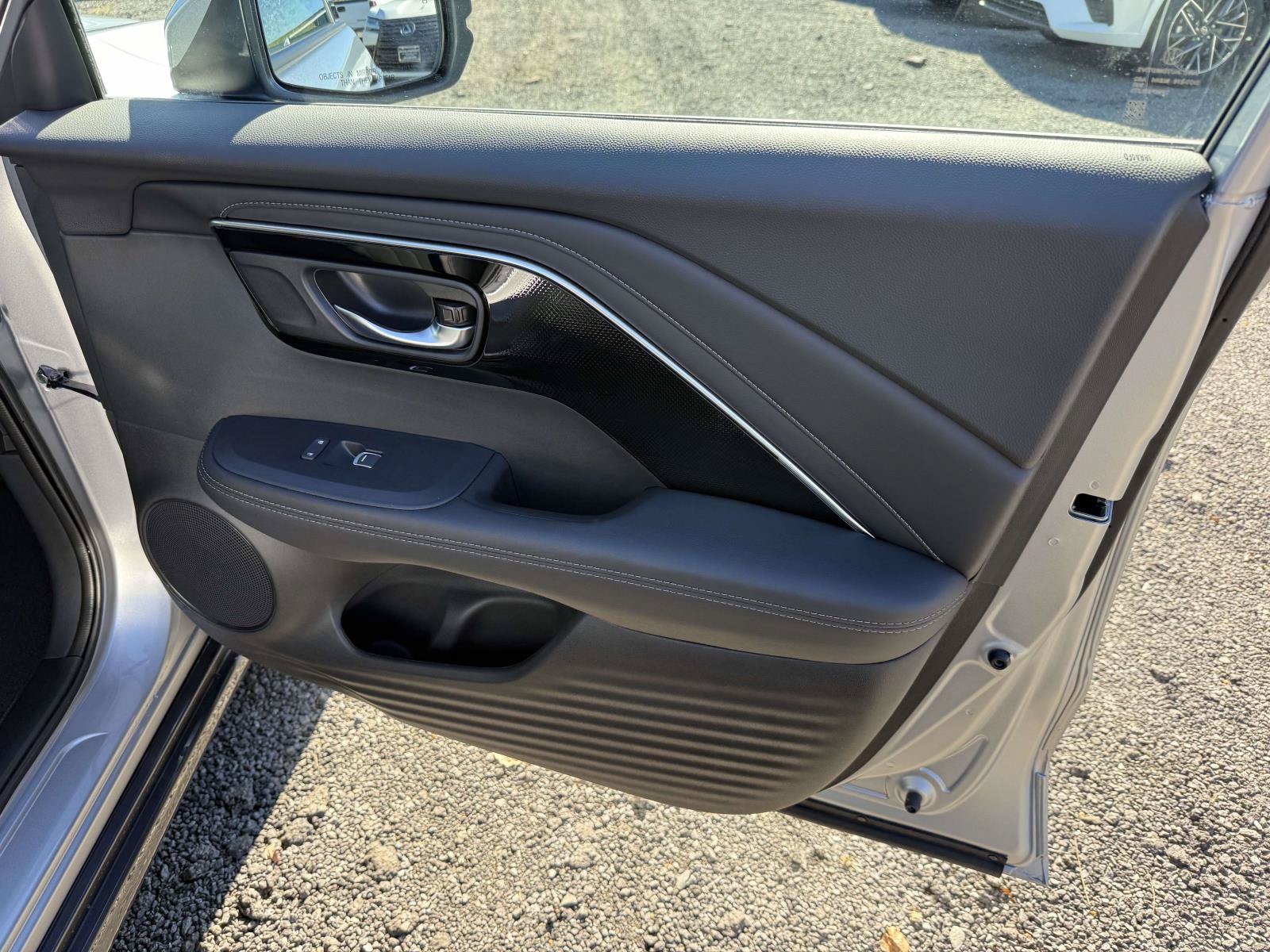 Used 2025 Acura ADX AWD image 15