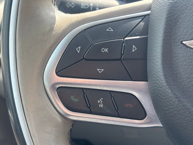 Used 2018 Chrysler Pacifica Limited w/ Tire & Wheel Group image 20