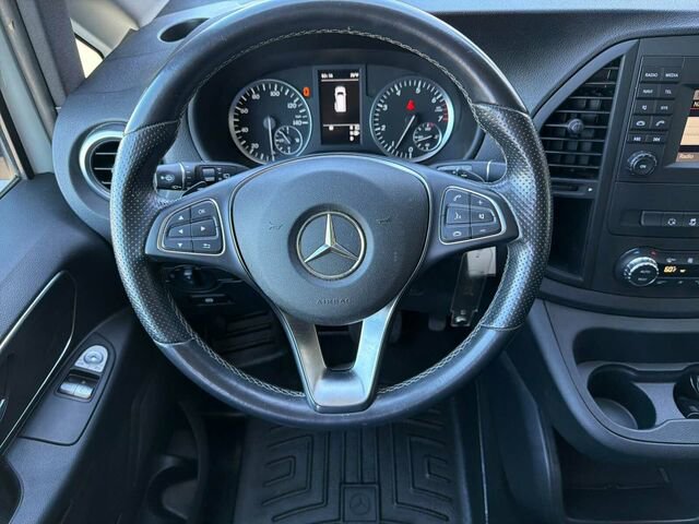 Used 2016 Mercedes-Benz Metris Passenger image 18