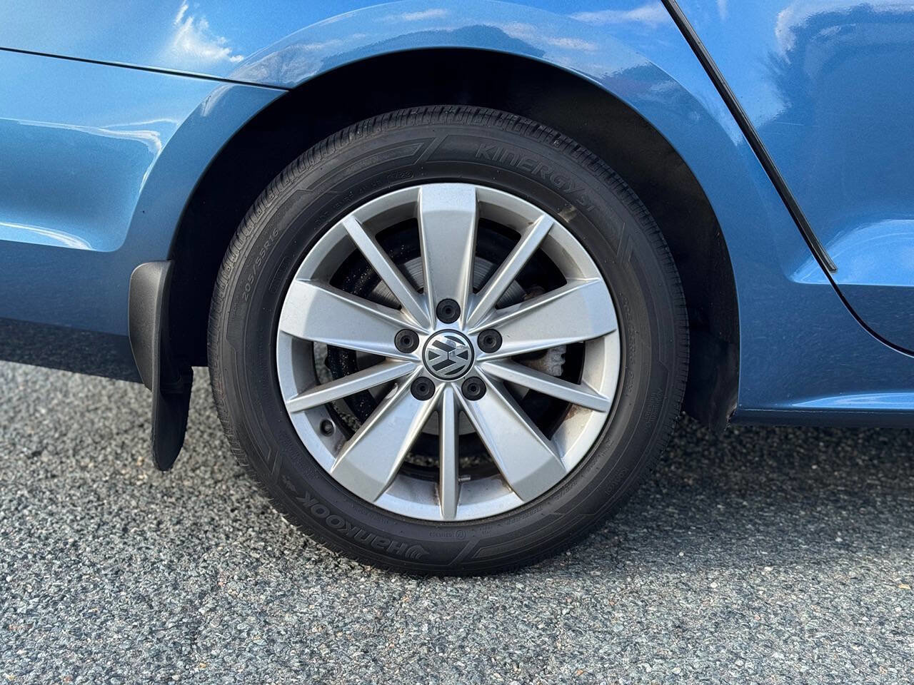 Used 2015 Volkswagen Jetta SE FWD image 19