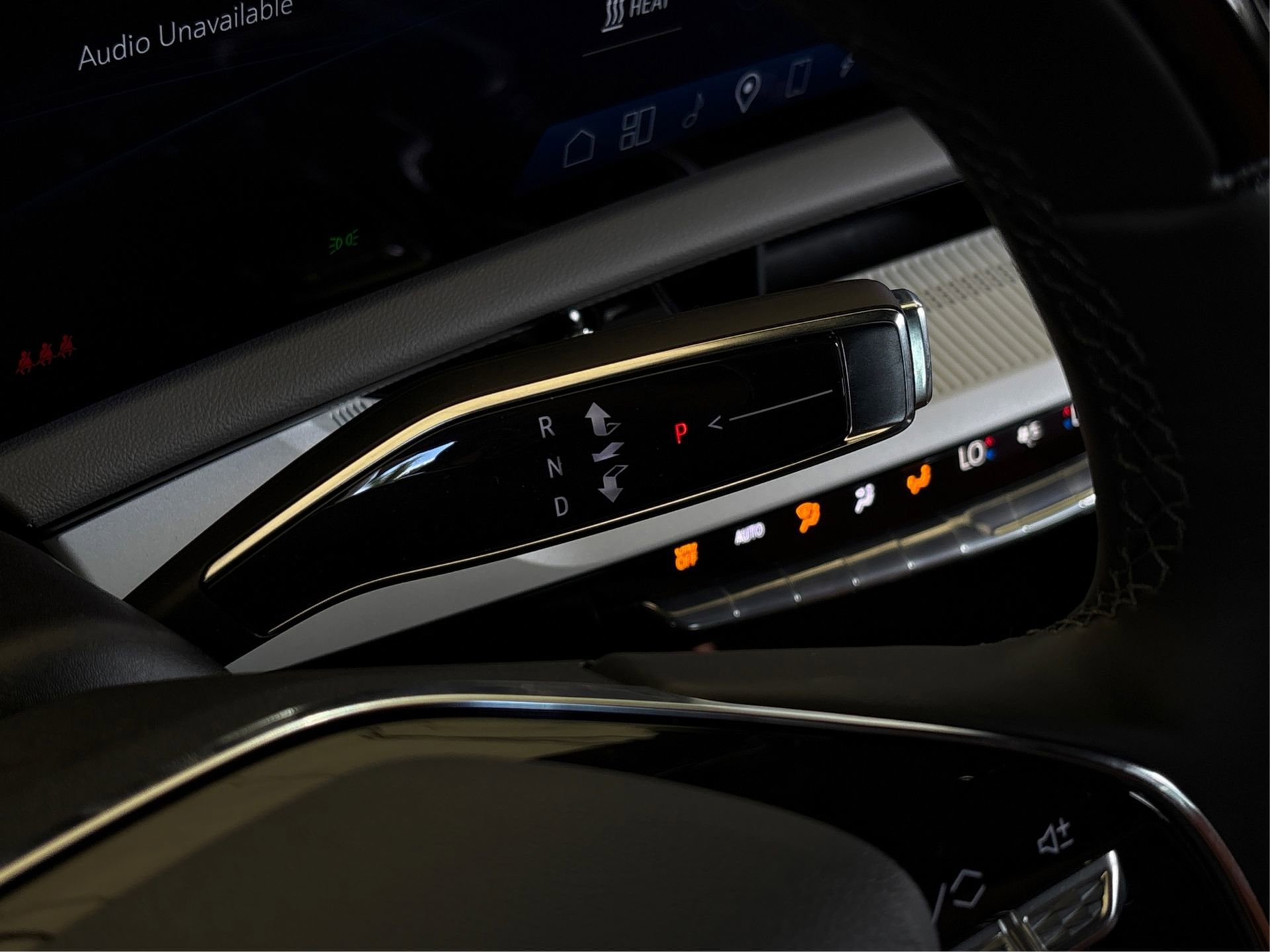 New 2025 Cadillac Optiq Luxury 2 image 29