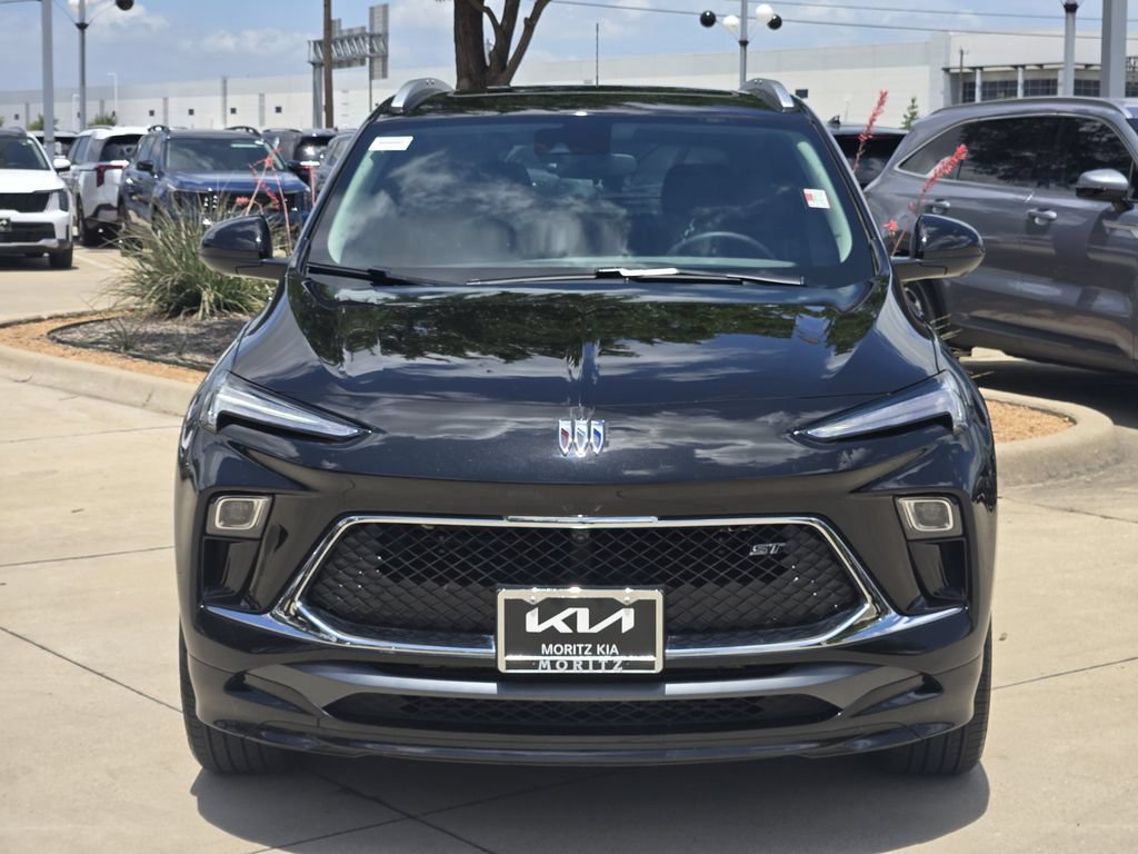 Used 2025 Buick Encore GX Sport Touring w/ Experience Buick Package FWD image 11